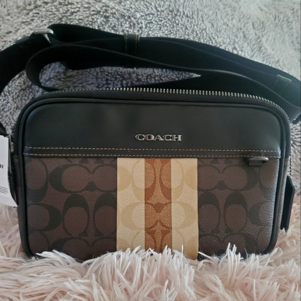 COACH Crossbody Signature bag